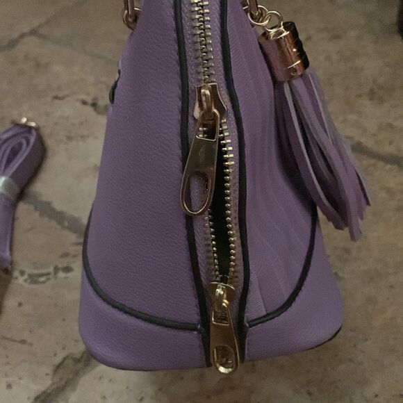 Lavender Crossbody bag - Picture 8 of 11
